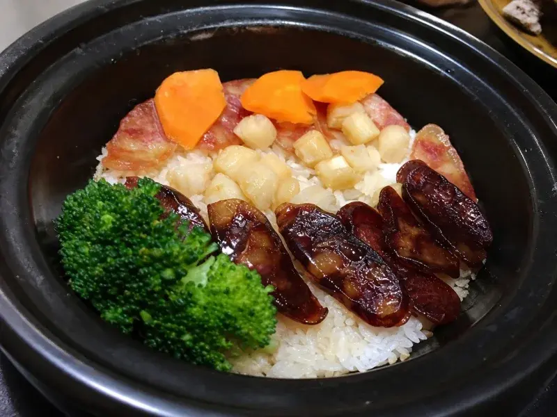 臘味雙拼褒仔飯原圖