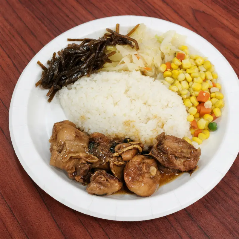 波霸紅燒雞腿飯的塔香三杯雞飯