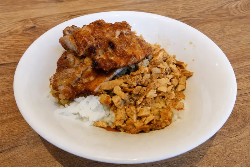 黑殿飯店(右岸店) 美食照片 1