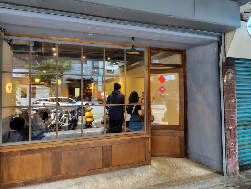 河流咖啡 RIVER COFFEE
