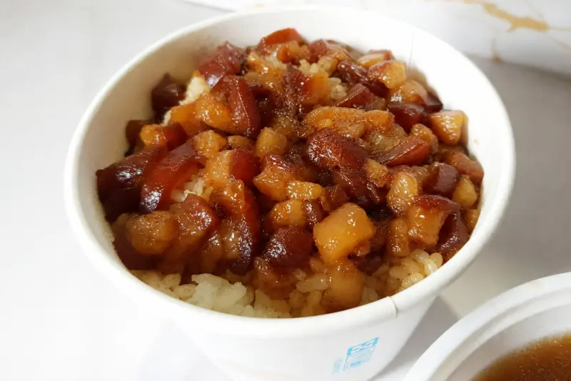 中和一碗小肥羊。(5月11日公休)的帶皮羊肉湯