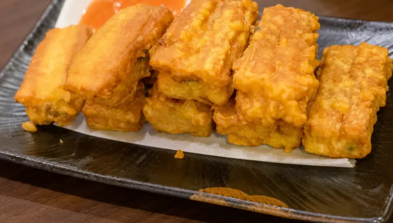 丸滿台灣味手路菜的百花釀油條