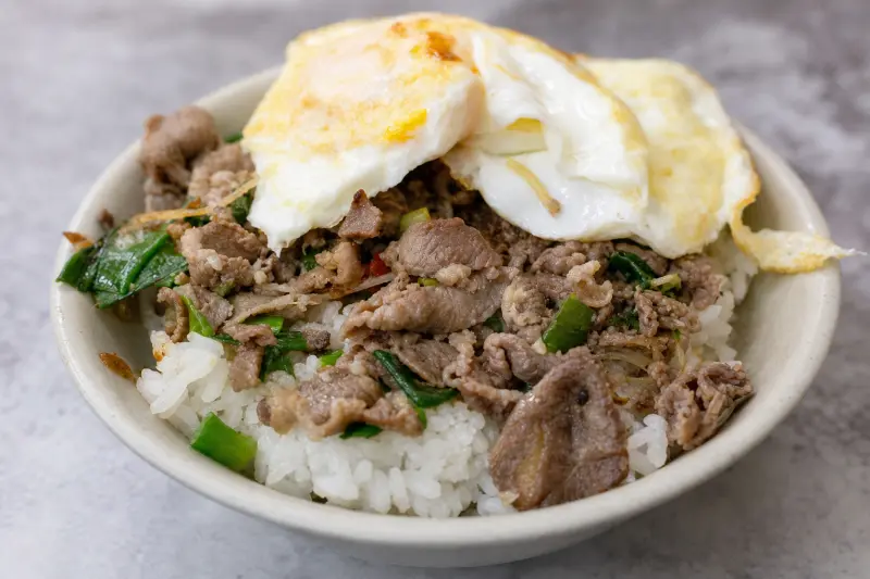新莊羊肉榮的羊肉飯(小)+半熟蛋