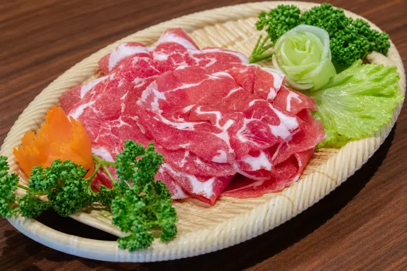 初、聚日式鍋物的澳洲嫩羊肩