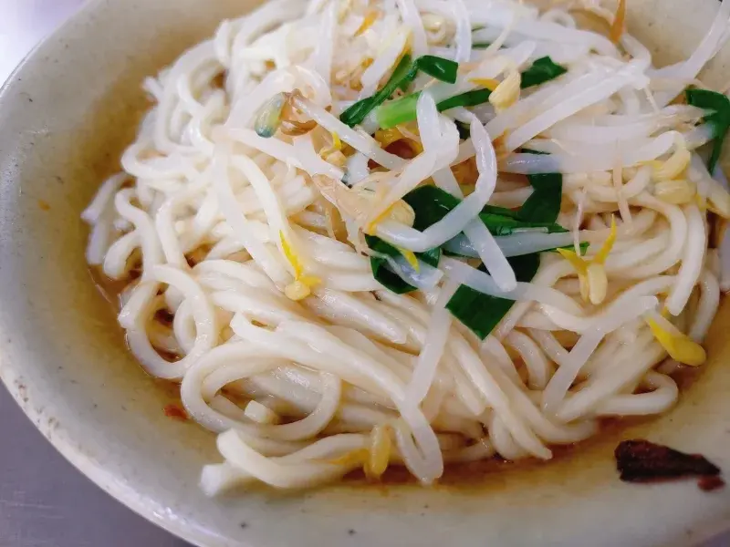 和記工業區烏醋麵 음식 사진 1
