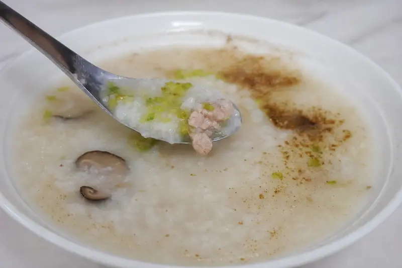 半邊圓米粉湯香菇肉粥 美食照片 2