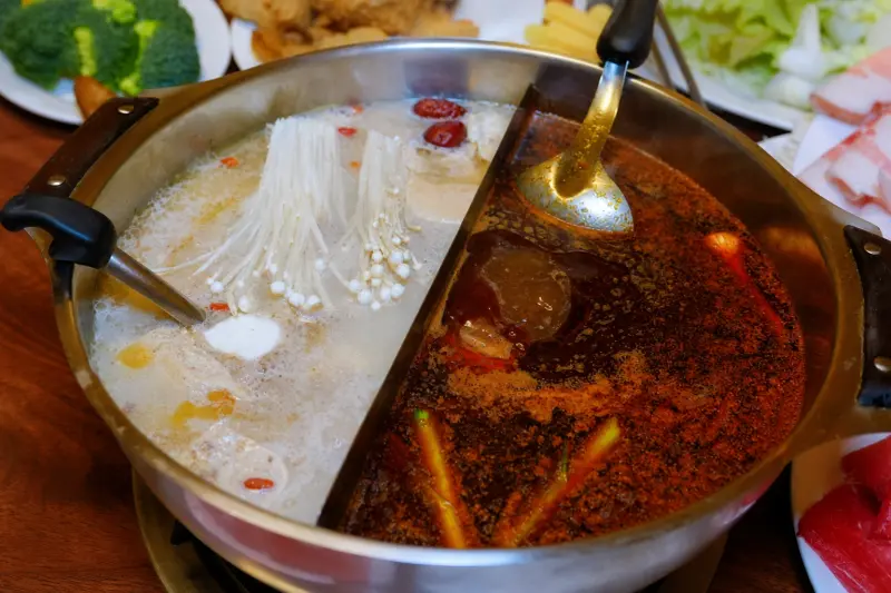 梁記麻辣火鍋專賣店 の料理写真 1