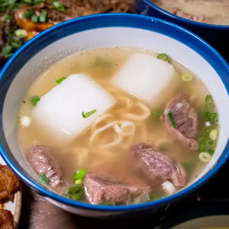 小巷子清燉牛肉麵中壢店 food photo 1
