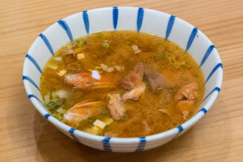 五型の丼飯 北屯店的痛風味噌湯