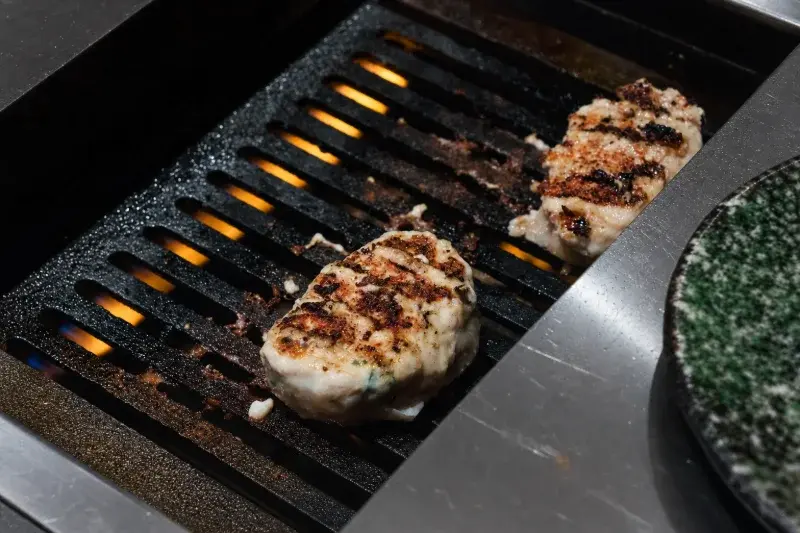 北屯|燒肉政宗 YAKINIKU MASAMUNE的招牌月見雞肉棒子