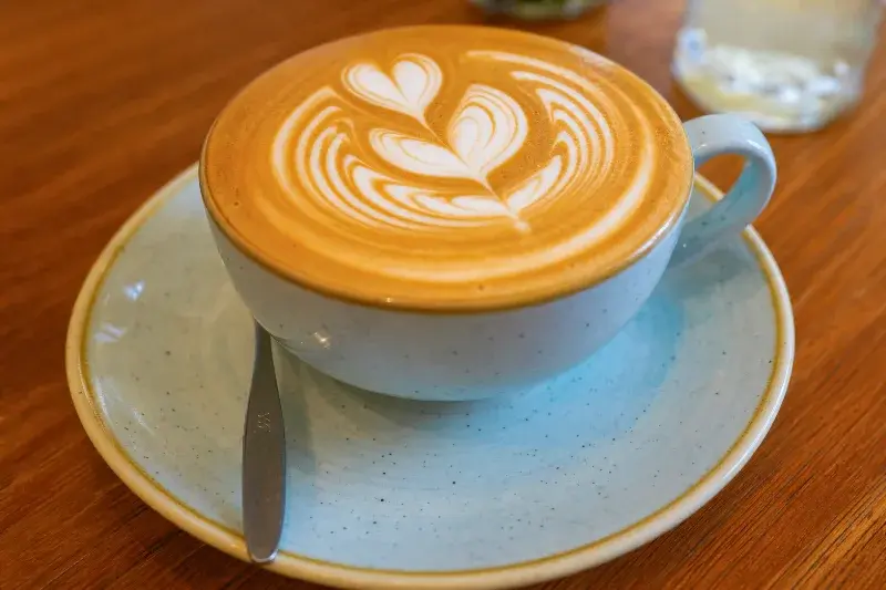 THIS GUY Cafe & Bakery 澳式早午餐的澳白拿鐵