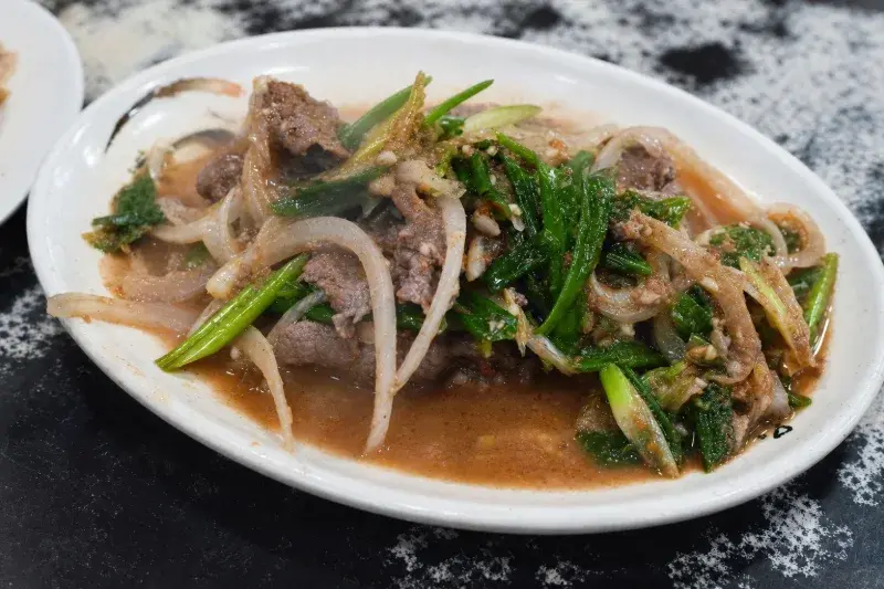 清真恩德元餃子館的沙茶牛肉