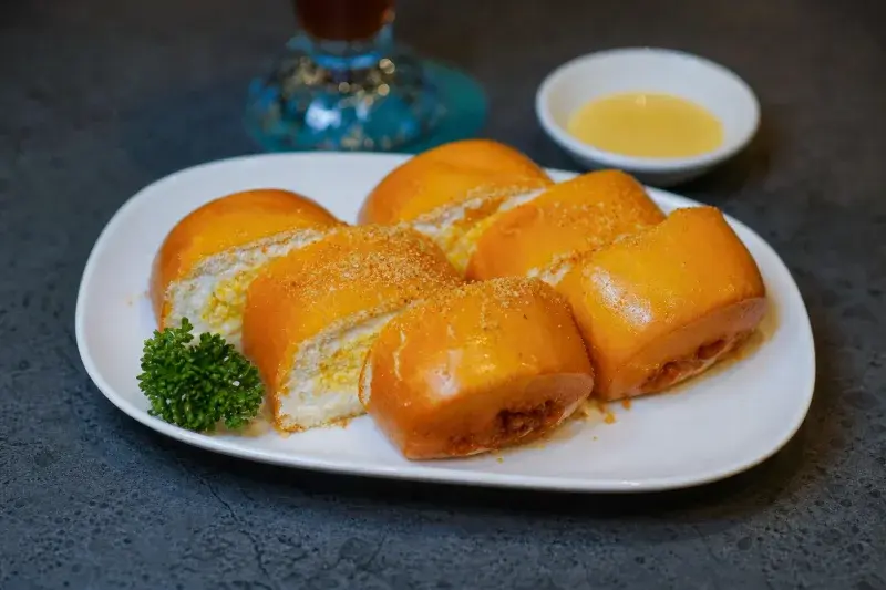 雲太閒茶館的黃金煉乳銀絲捲