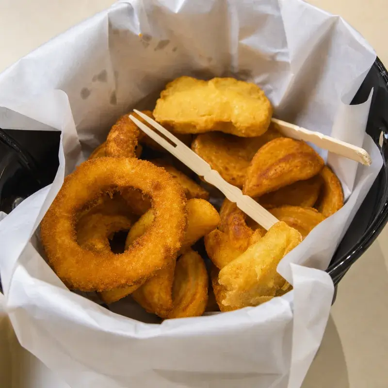 卯食Mouth 烏日店的卯食炸物桶