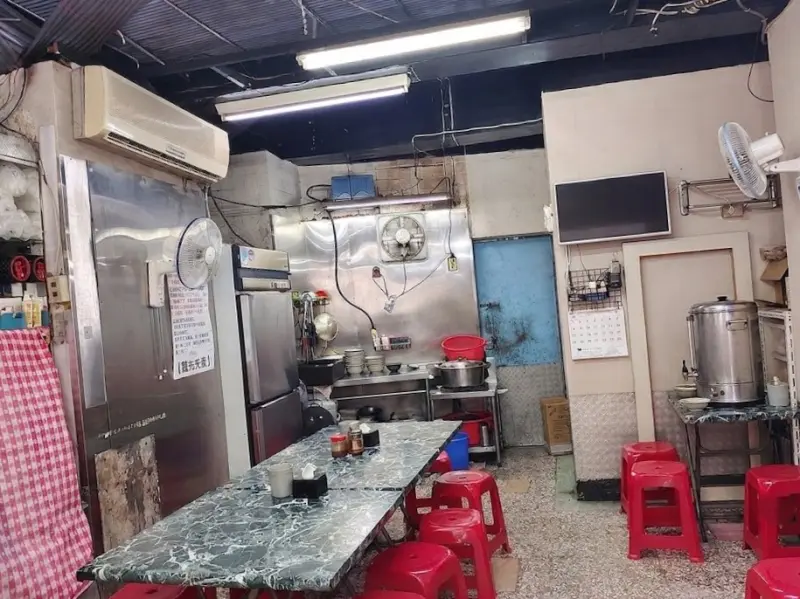 老魏四川担担麵店內環境