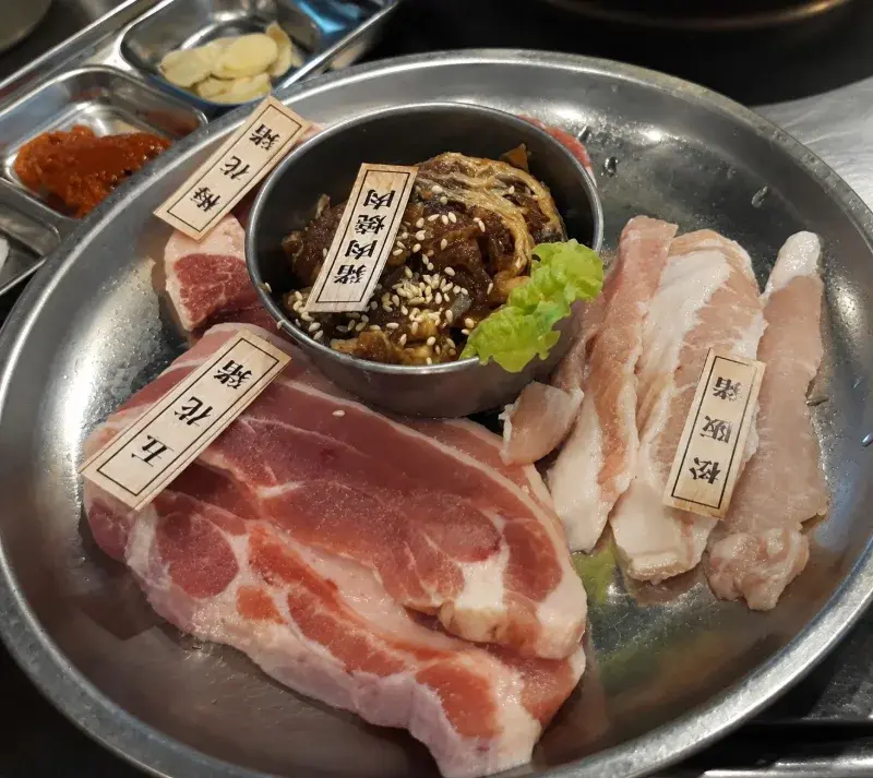 大囍門燒肉韓食（小港店） 美食照片 1