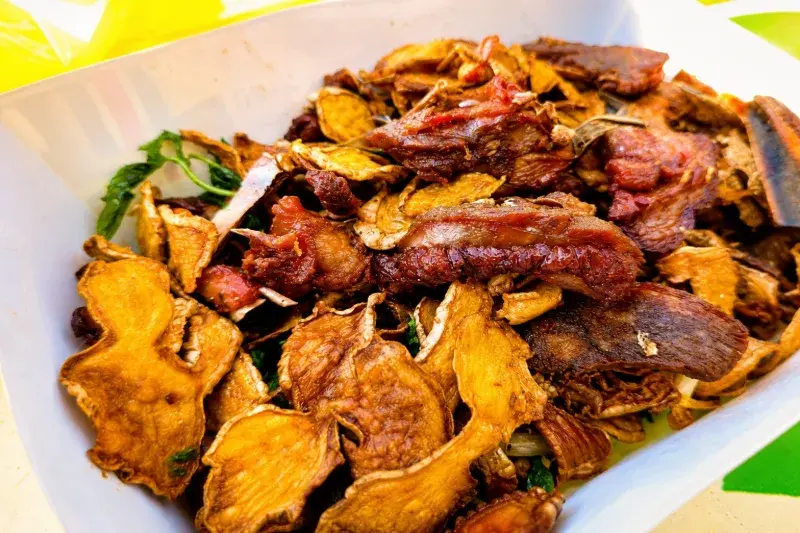 阿石北平烤鴨店的鹹酥鴨