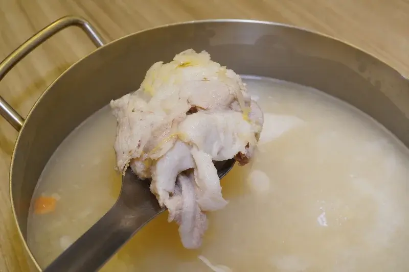 汕頭泉成沙茶火鍋(高雄美麗島中山總店) 美食照片 2