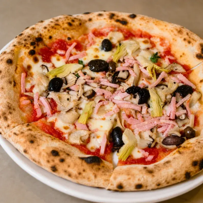 Pizzeria da Chou. 老周披薩的卡布里喬莎
