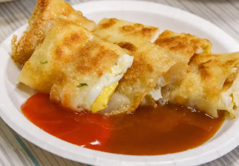 五十年杏仁茶的原味蛋餅