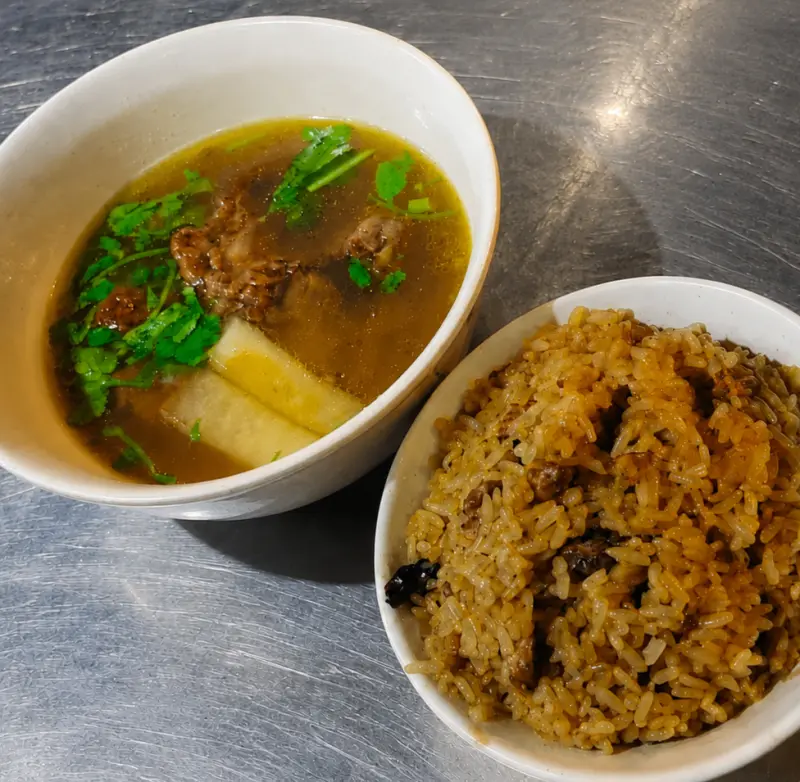 懷念排骨酥湯餐點與探店文章照片