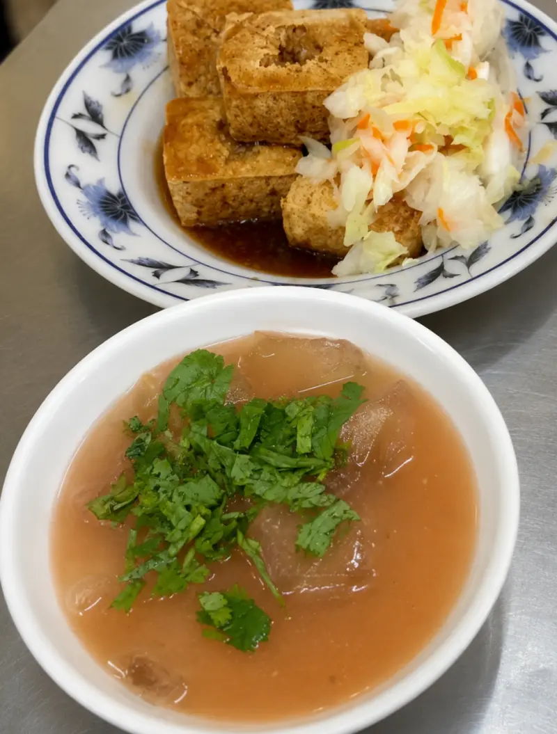 阿朵脆皮臭豆腐、肉圓｜阿朵脆皮臭豆腐、肉圓