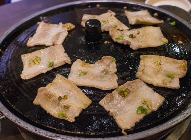 仁川韓娘的烤五花肉