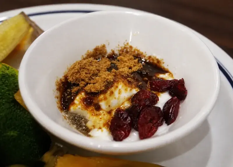 莓果黑糖手作優格對應餐點原圖