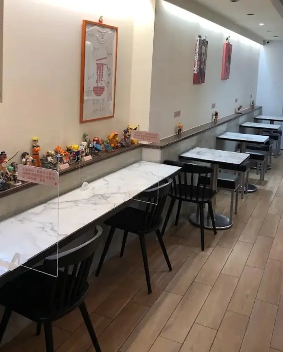 川川川川食麵探店照片