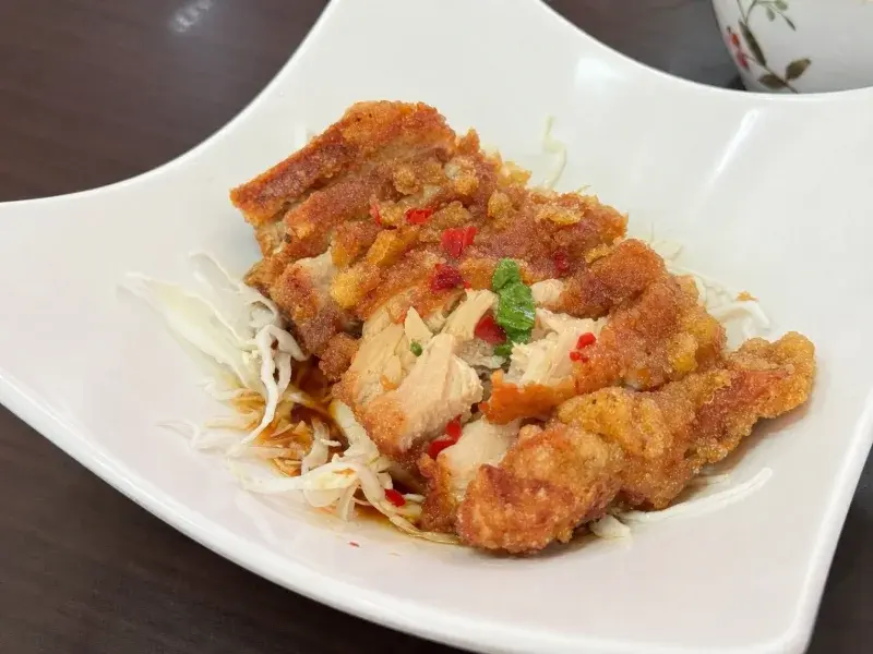 銀魚泰國料理 food photo 1