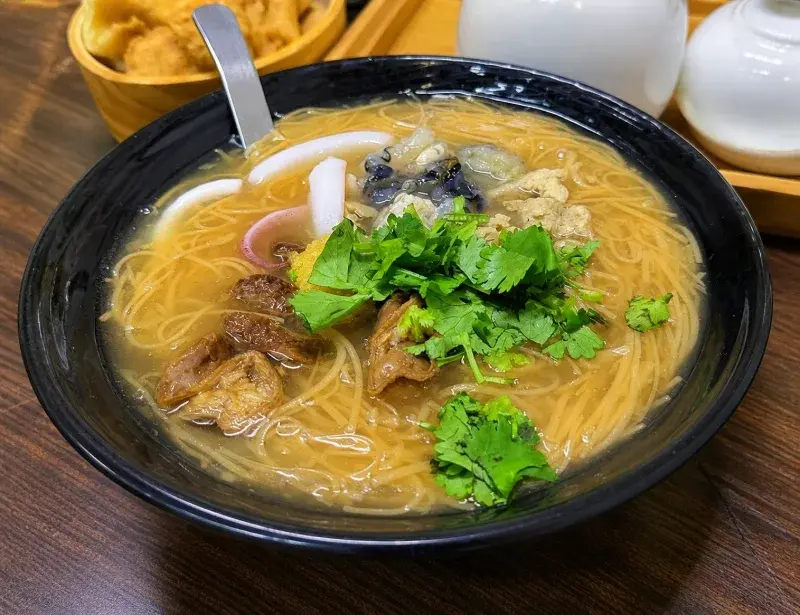 賴桑透抽蚵仔麵線 美食照片 2