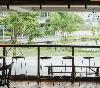 Ruins Coffee Roasters廢墟 湖村店