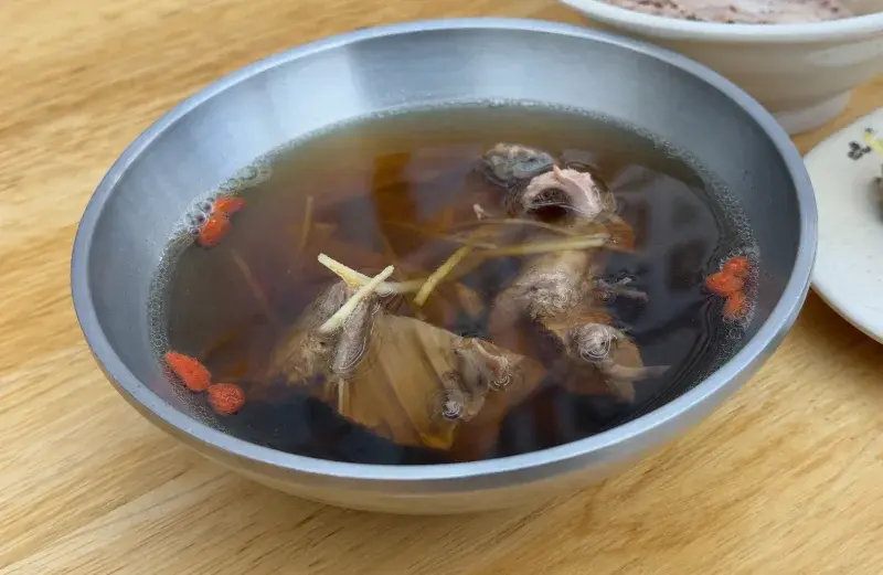 當歸鴨肉湯
