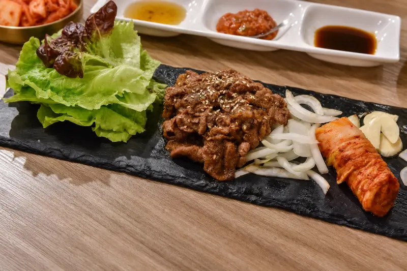 梨谷韓式鐵板烤肉 忠孝總店 美食照片 1