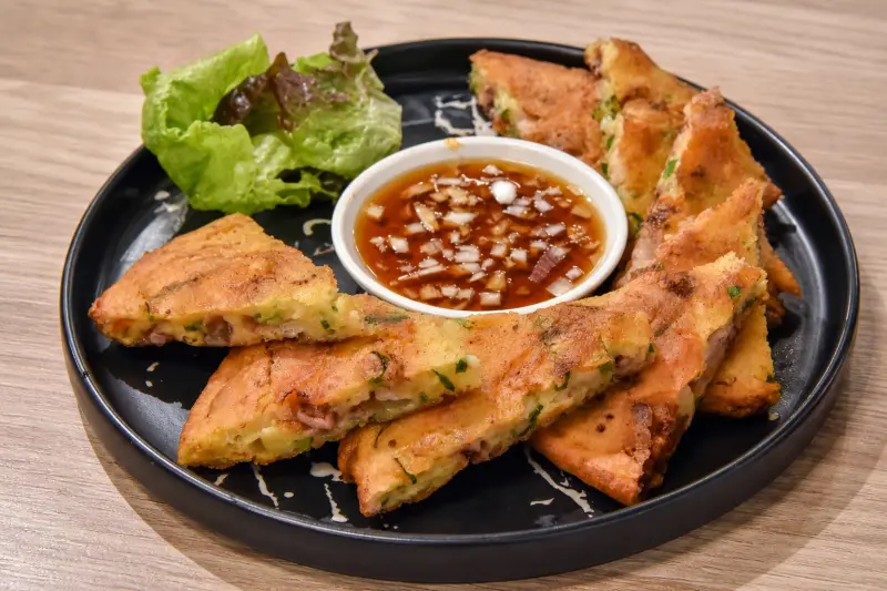 梨谷韓式鐵板烤肉 忠孝總店的綜合海鮮煎餅