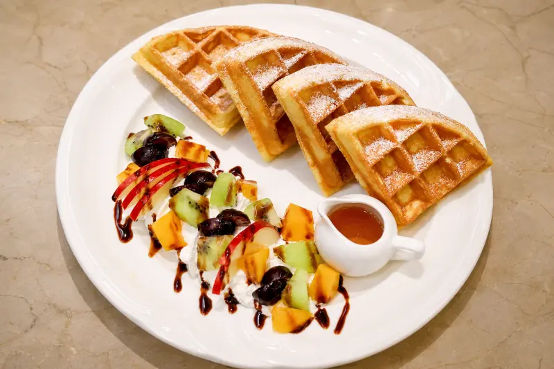 NEVERLAND Bakery Cafe的季節水果鬆餅