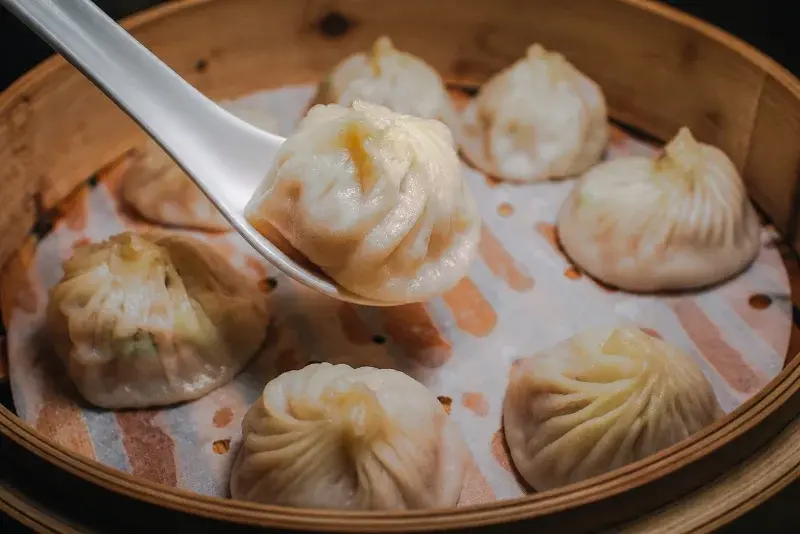 盛園絲瓜小籠湯包 美食照片 1