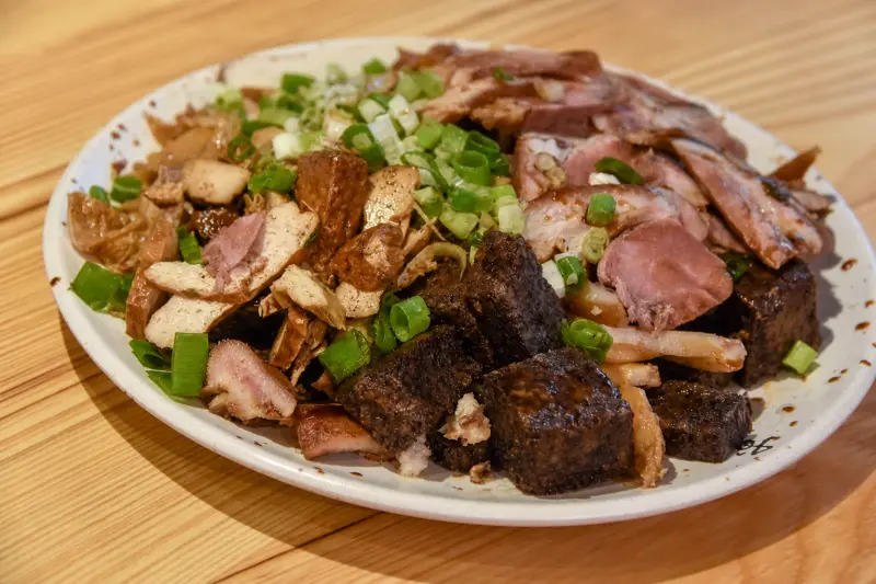 龍門客棧餃子館 (林森店)的滷味
