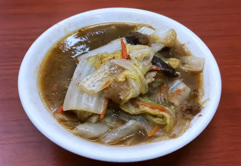 黃記魯肉飯的魯白菜