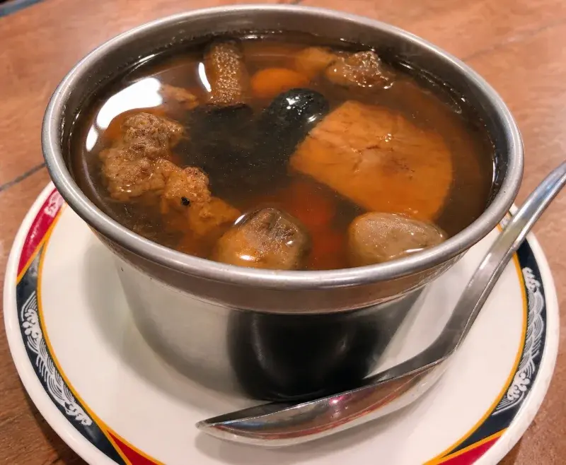 丸林魯肉飯的佛跳牆