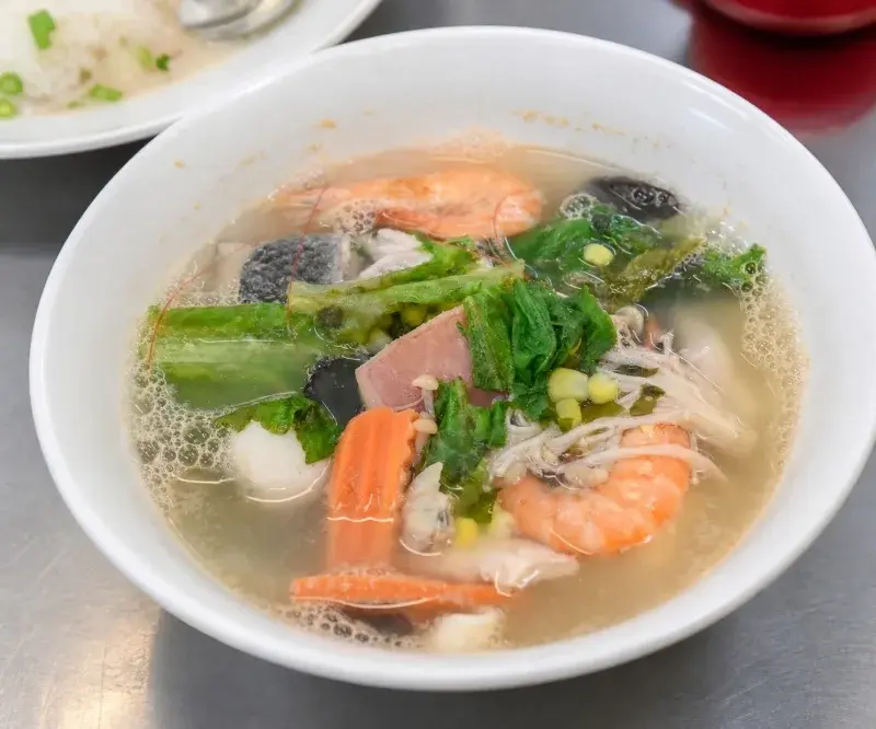 ภาพอาหาร 1 ของ 海鮮拉麵清燉豬腳