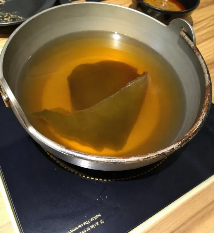 咕咕咕嚕 日式昆布火鍋 | 韓式銅盤烤肉 - 南港店 美食照片 2