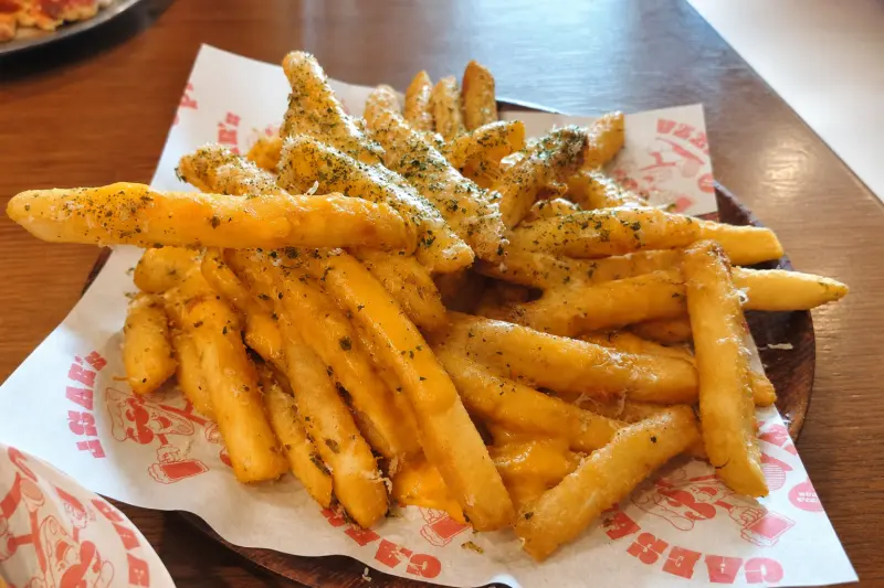 凱撒披薩 Caesar's pizza 北投店的起司薯條